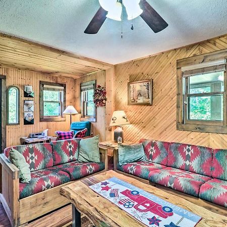 Rustic Ennice Cabin On Blue Ridge Parkway With Patio Villa Glade Valley Exterior photo