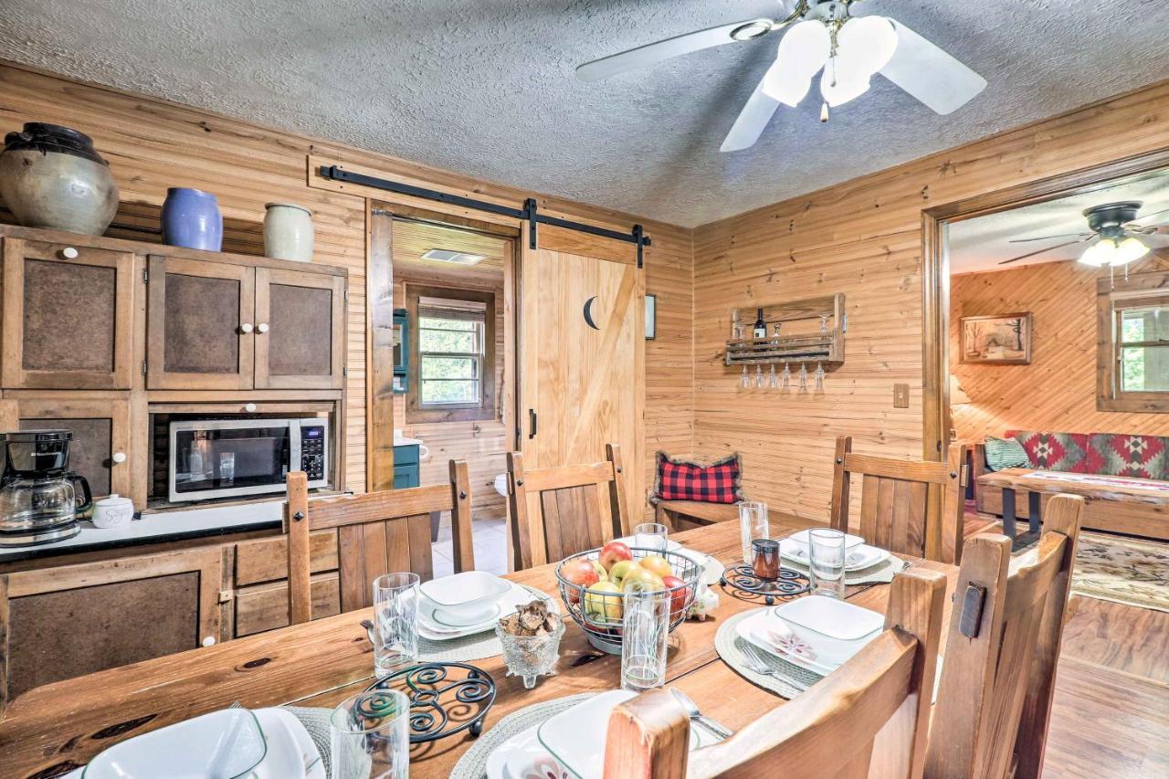 Rustic Ennice Cabin On Blue Ridge Parkway With Patio Villa Glade Valley Exterior photo