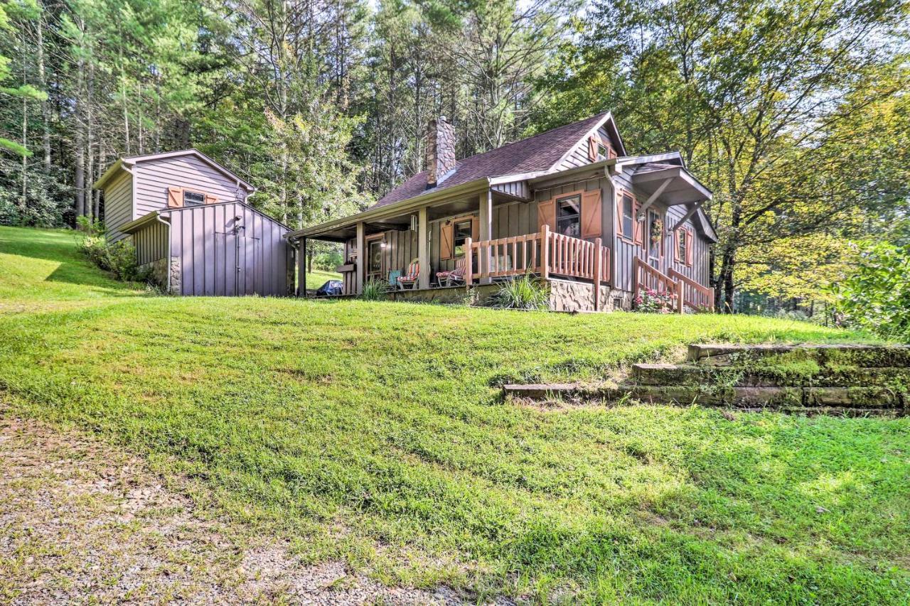 Rustic Ennice Cabin On Blue Ridge Parkway With Patio Villa Glade Valley Exterior photo